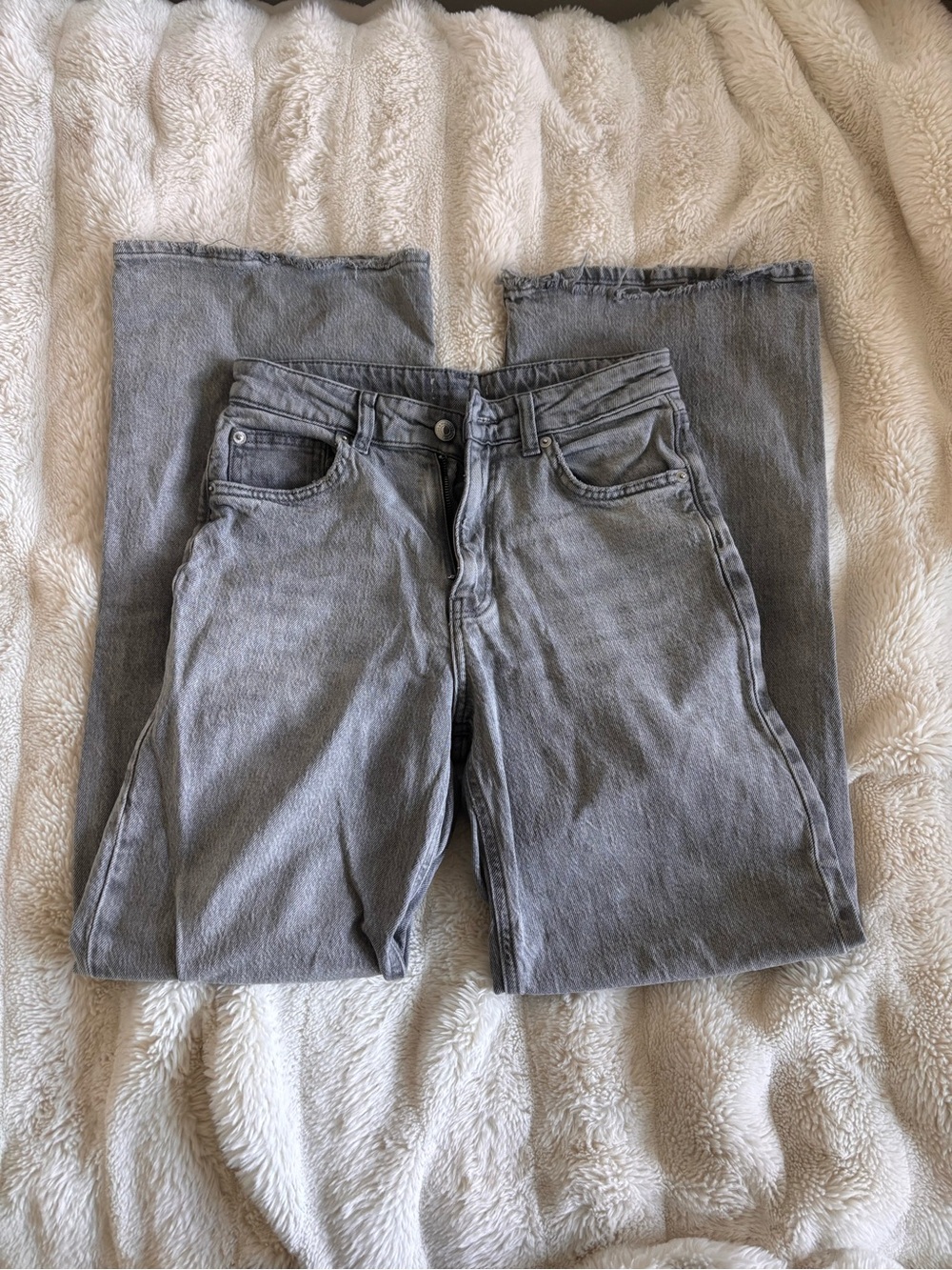 H&M Women's Straight-Leg Gray Jeans